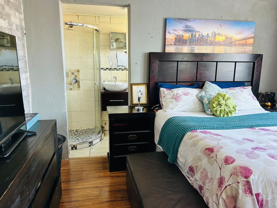 3 Bedroom Property for Sale in Scenery Park Eastern Cape